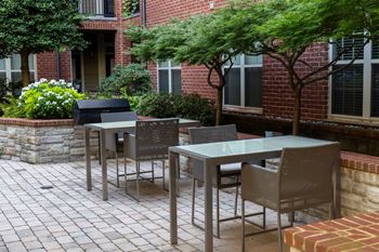 Beautifully landscaped courtyard ( click here for virtual tour)